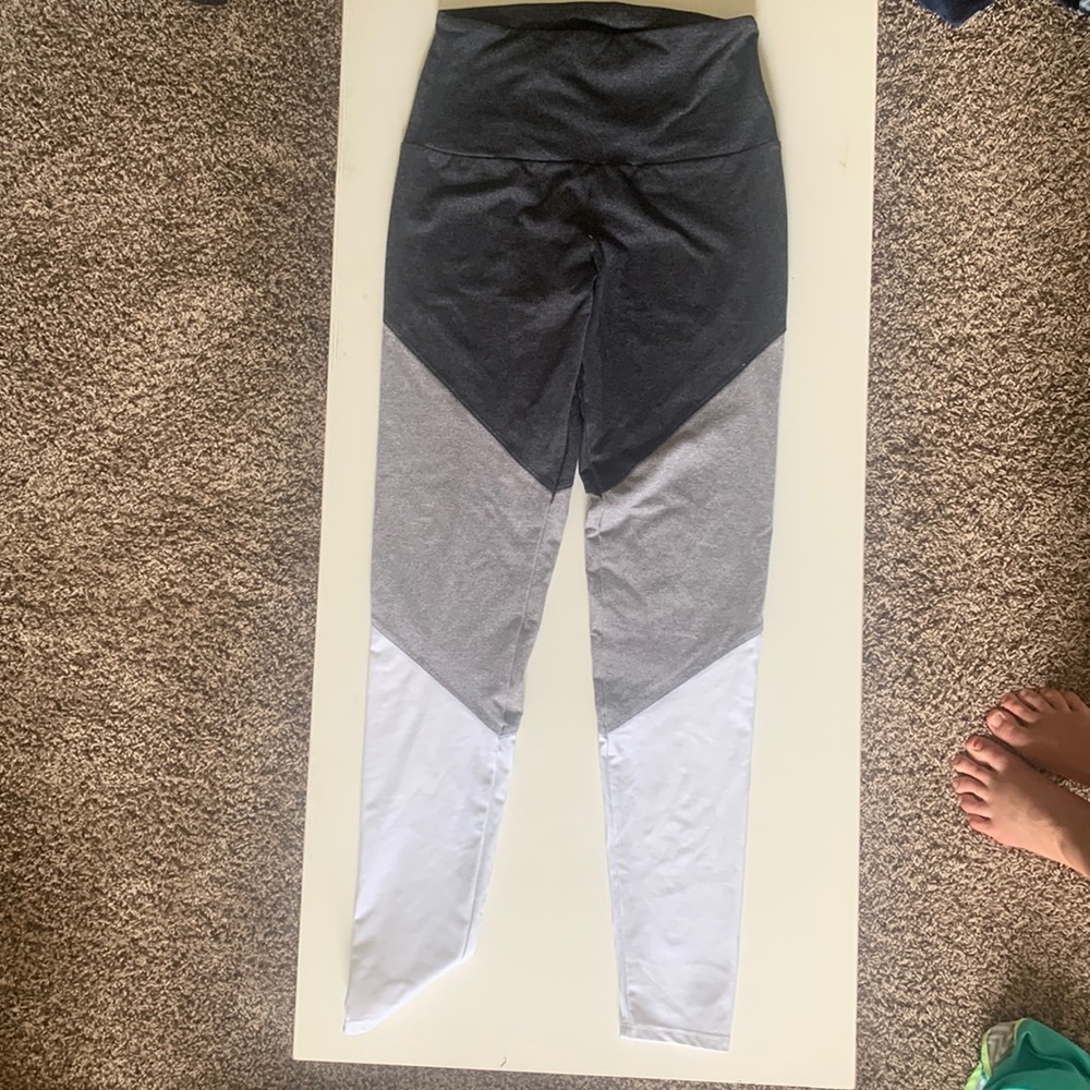 Tri colored leggings